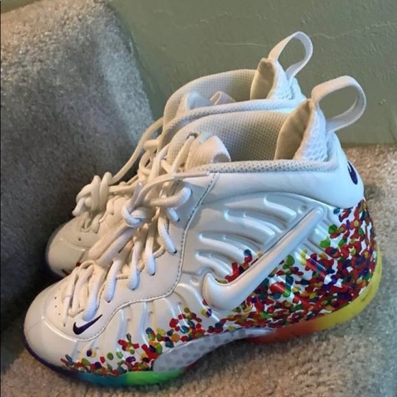 Fruity pebbles foam posites - Picture 2 of 5